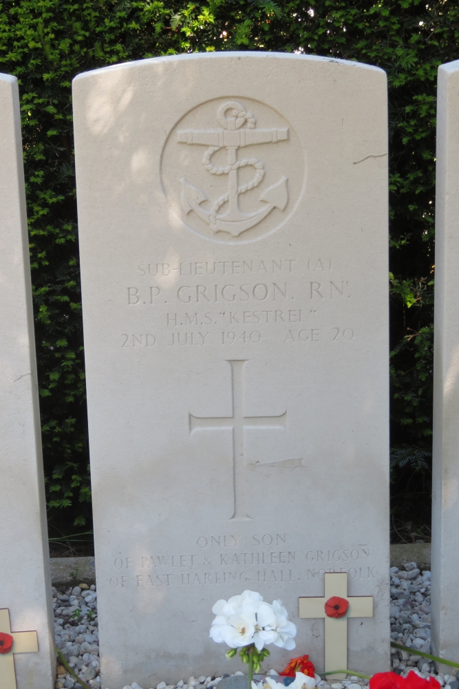 Commonwealth War Graves Rozenburg #4