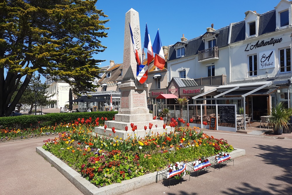 War Memorial Courseulles-sur-Mer