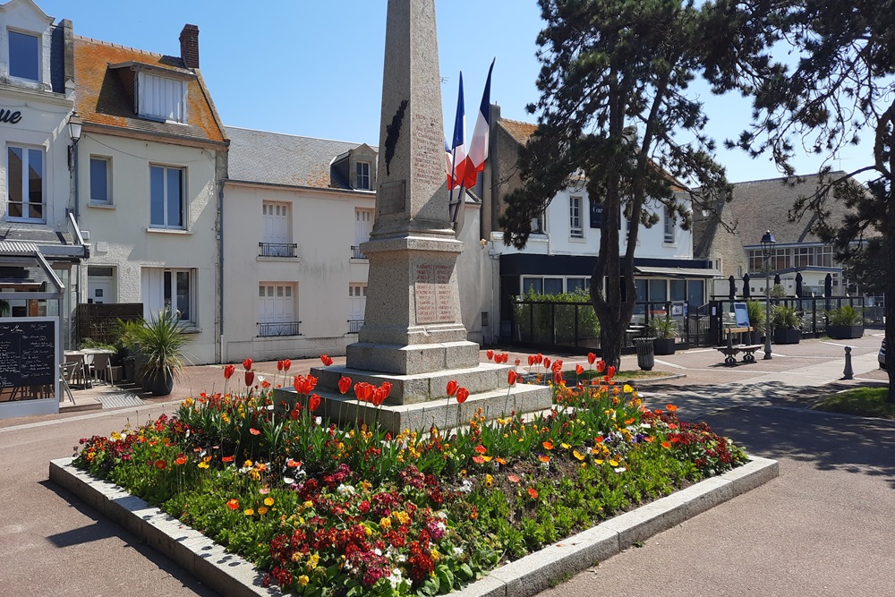 Oorlogsmonument Courseulles-sur-Mer #3