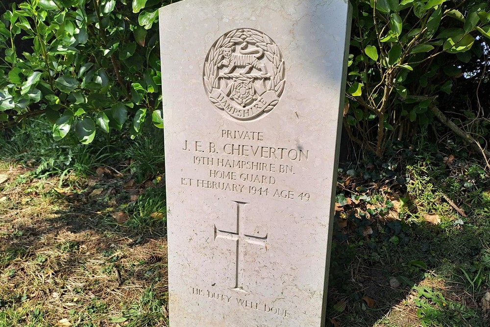 War Memorial St. Andrews Ventnor #4