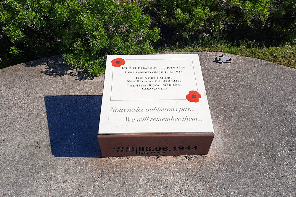 Monument New Bruncswick Regiment & 48th Royal Marines #1
