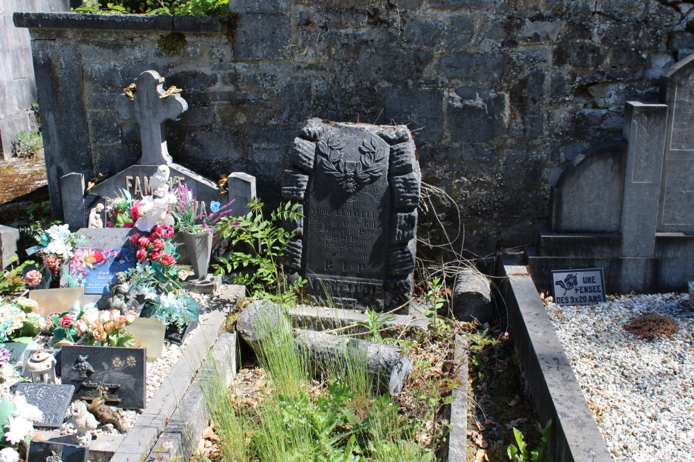 Belgisch Oorlogsgraf Petite-Somme #1