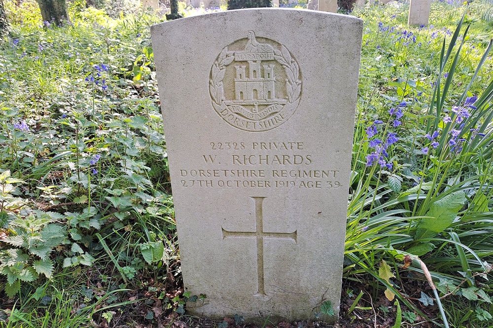 Commonwealth War Graves Elmfield #3