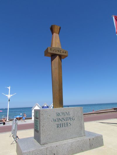 Monument Royal Winnipeg Rifles