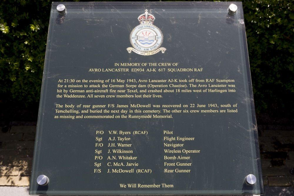 Memorial Avro Lancaster ED934 AJ-K #5