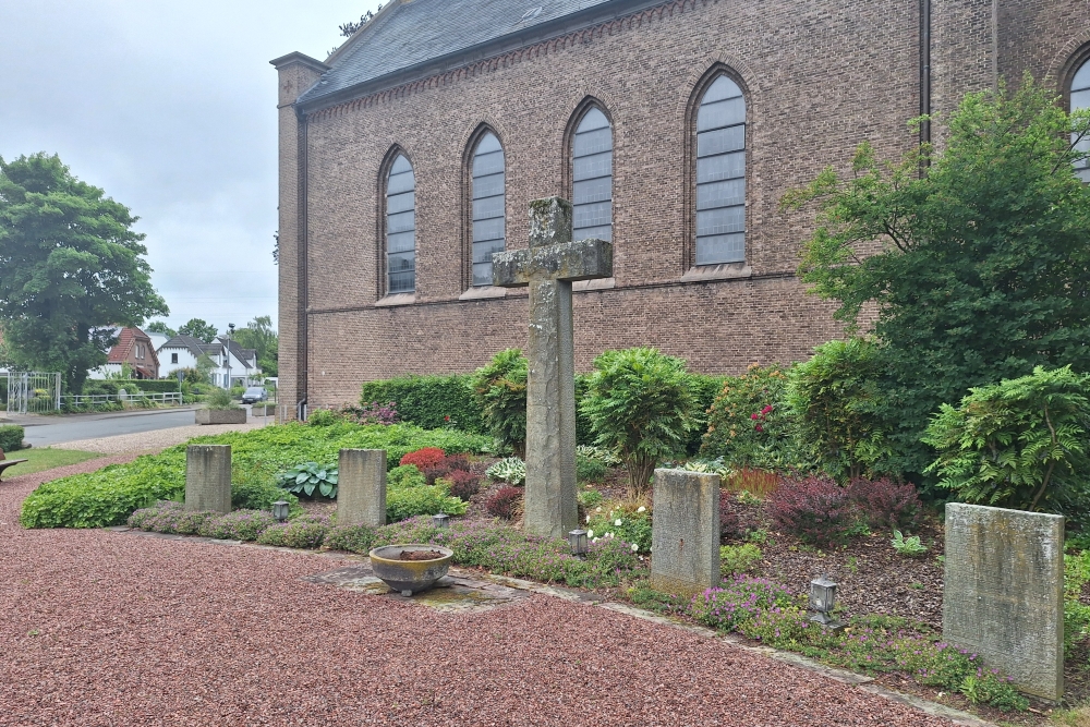 War Memorial Nütterden #1
