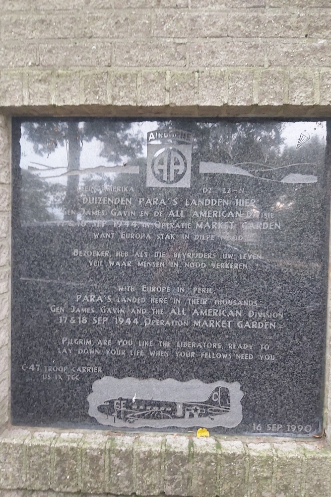 Monument 82nd Airborne Division en 1st Canadian Army #5