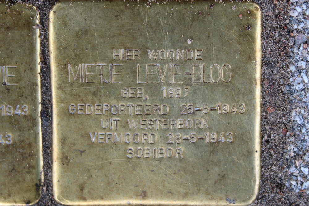 Stolpersteine Van der Palmstraat 61 #3
