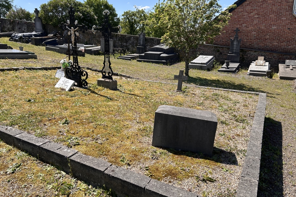 Memorial cemetery Rotheux #2