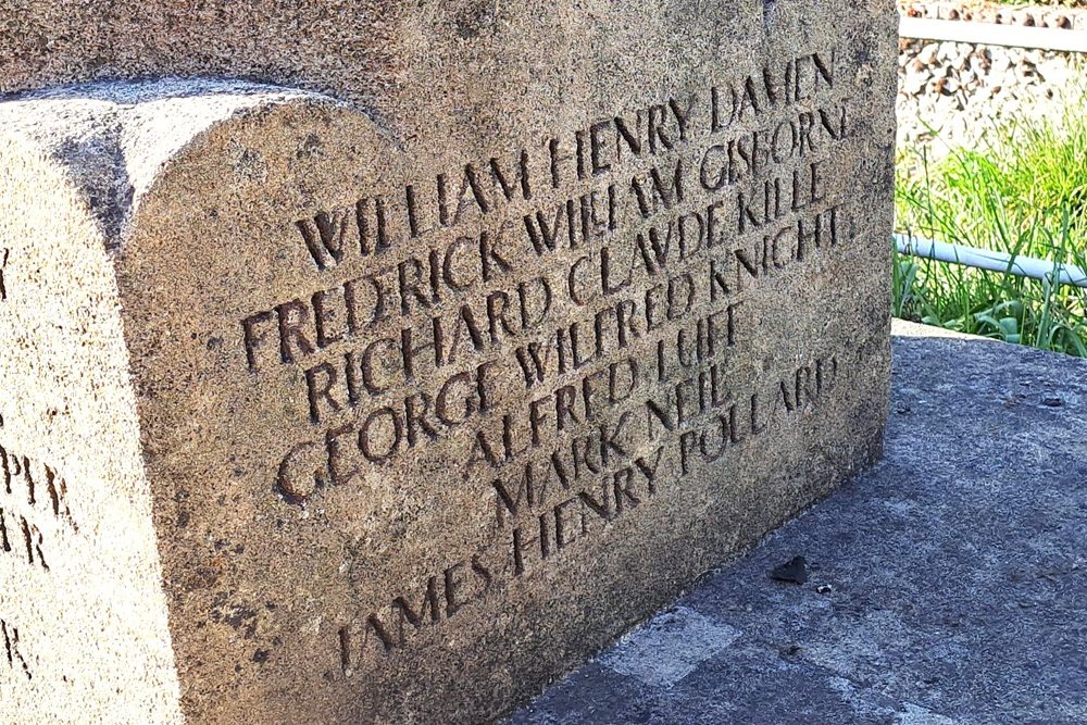 War Memorial East Meon #4