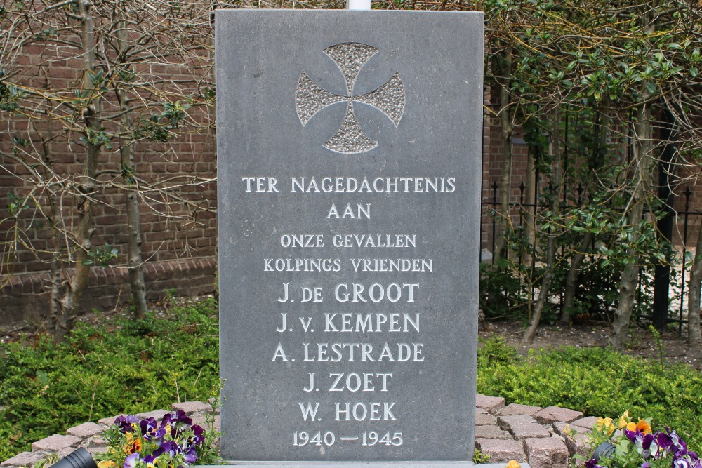 Monument Gevallenen RK Kerk Bartholomeus Voorhout #2