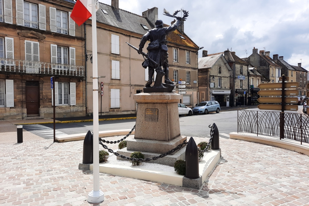 War Memorial Creully #4