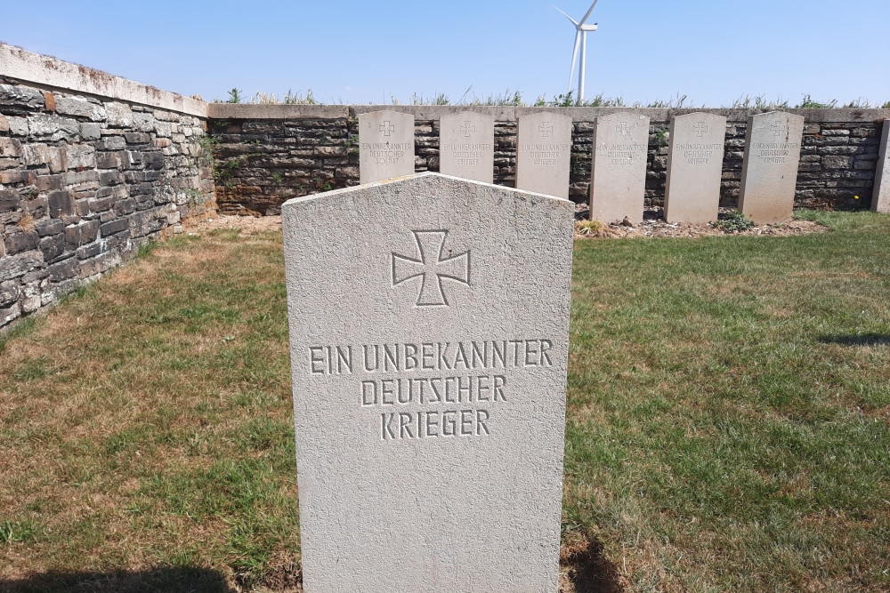 Commonwealth War Cemetery Thilloy Road #4