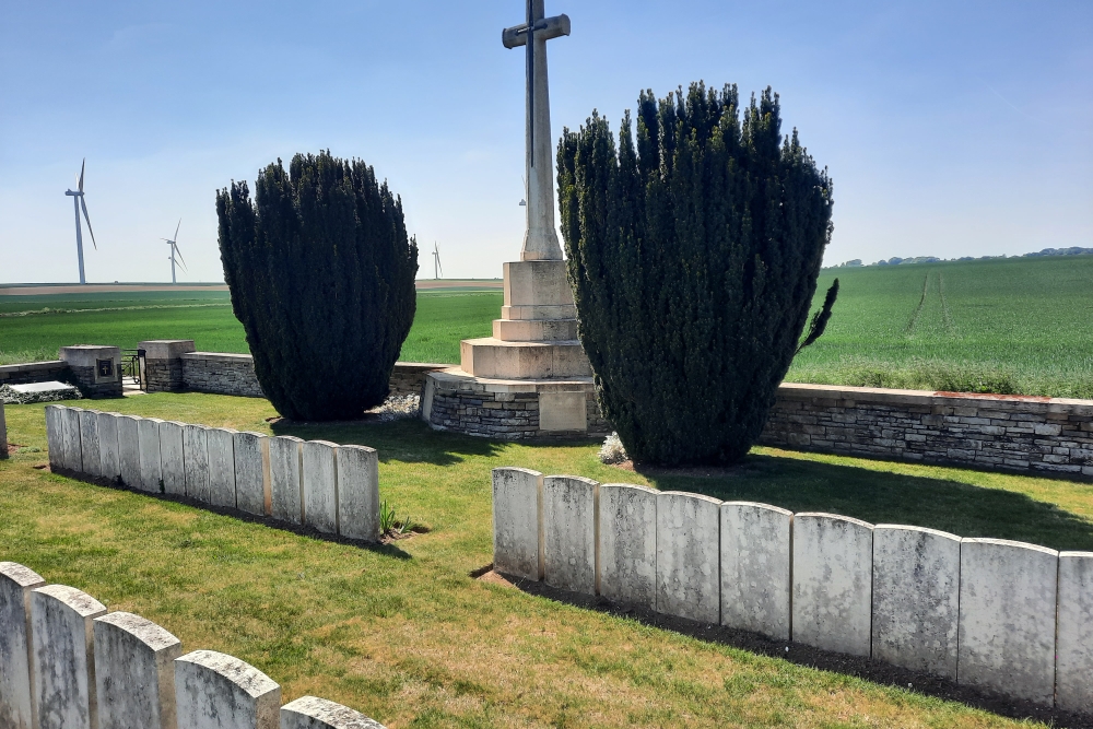 Commonwealth War Cemetery Thilloy Road #5