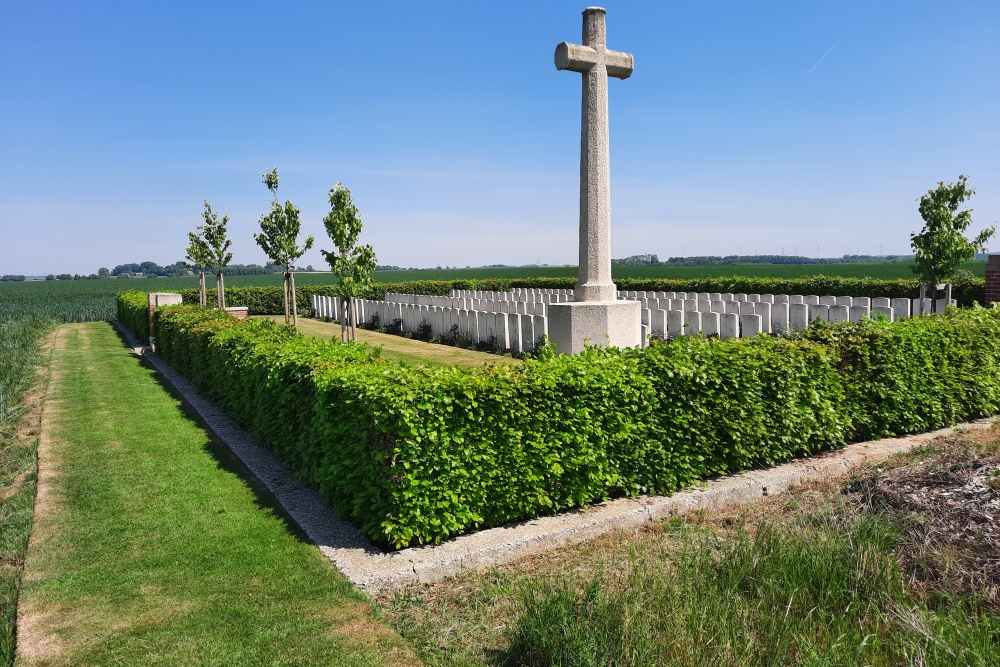 Commonwealth War Cemetery Frankfurt Trench #4