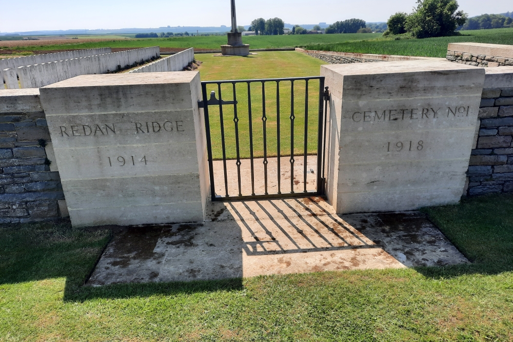 Commonwealth War Cemetery Redan Ridge No.1 #1