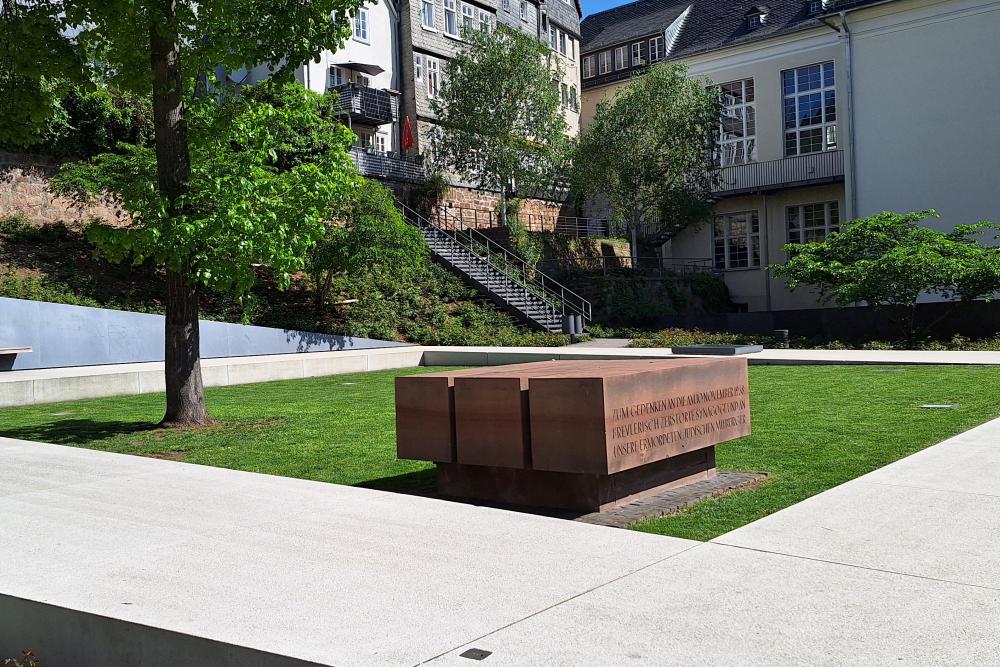 Memorial Garden Synagogue Universitätsstrasse #4