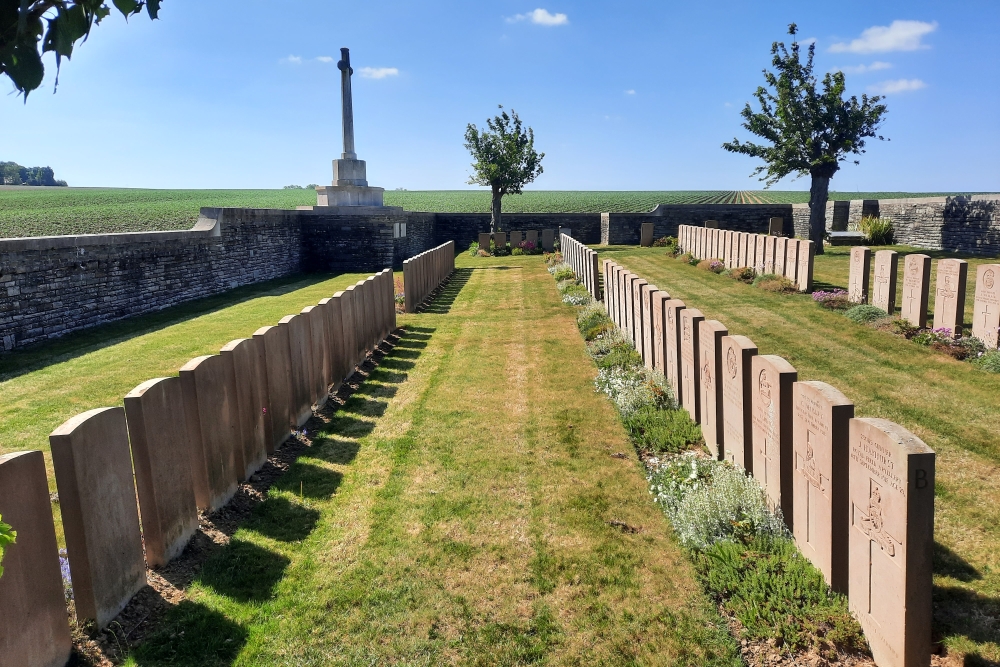 Commonwealth War Cemetery Five Points #4