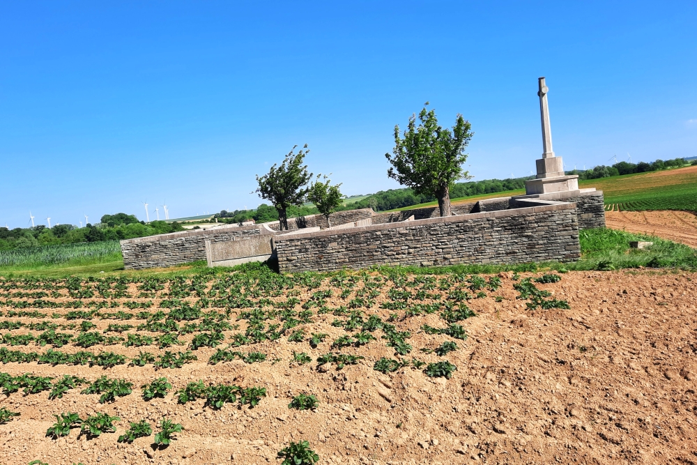 Commonwealth War Cemetery Five Points #5