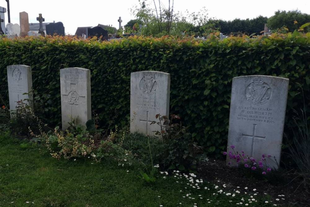 Commonwealth War Graves Miraumont #2