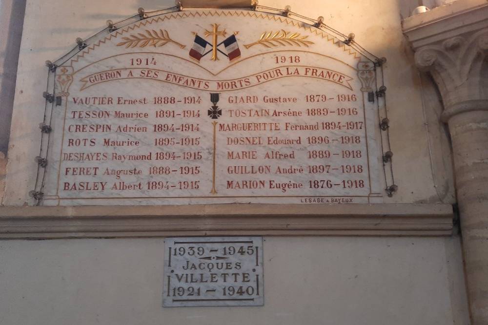 War Memorial Guéron #5