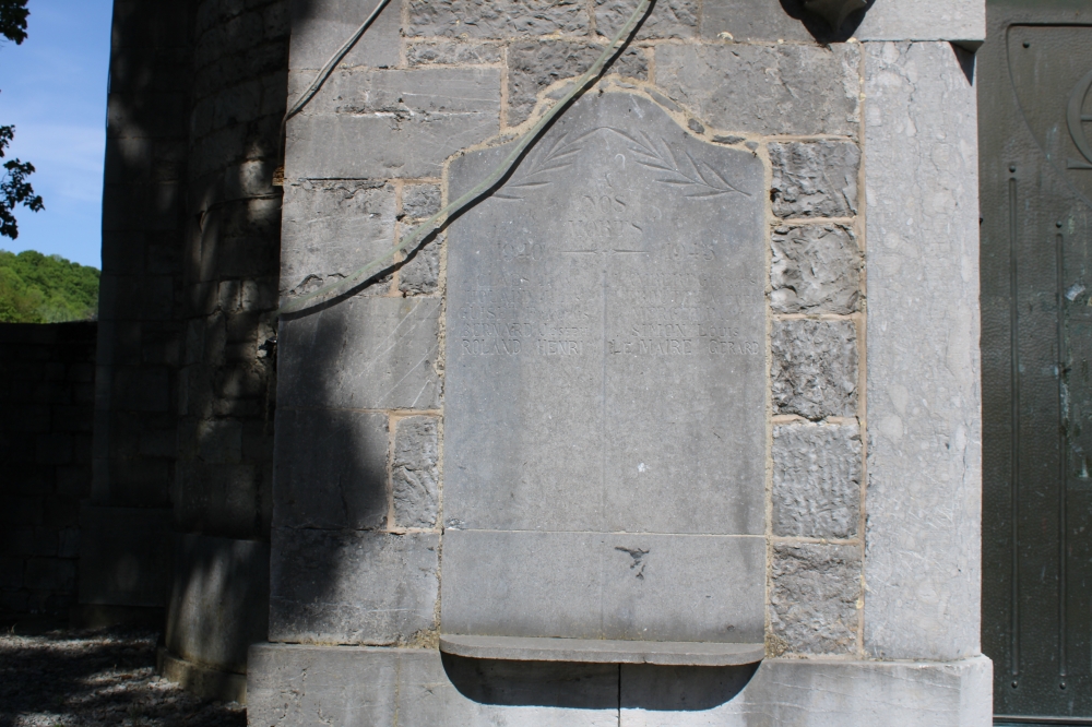 Memorials First and Second World War Bomal #2