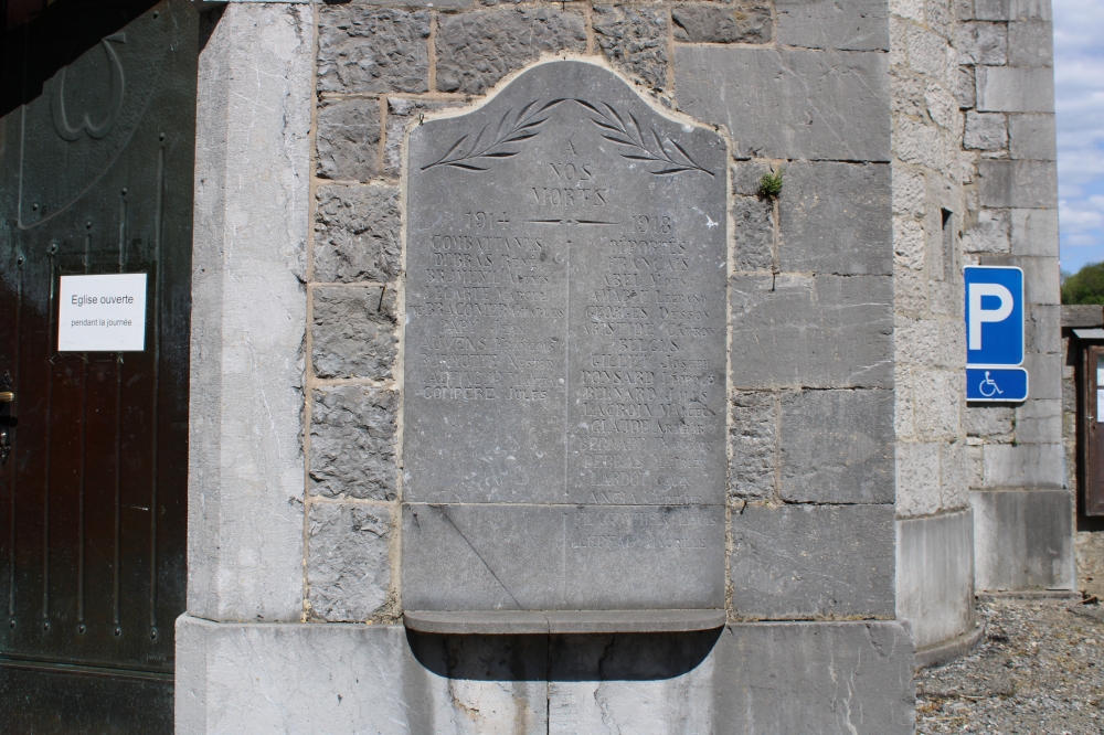 Memorials First and Second World War Bomal #3