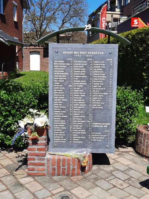 War Memorial Elst