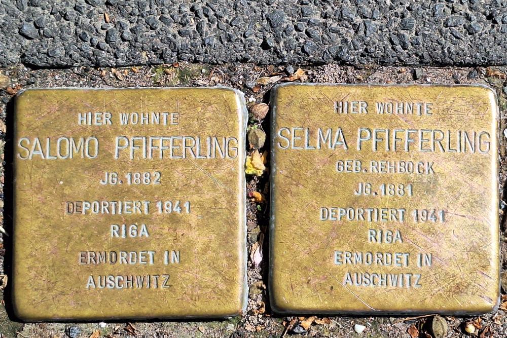 Stolpersteine Heusingerstraße 1 #1