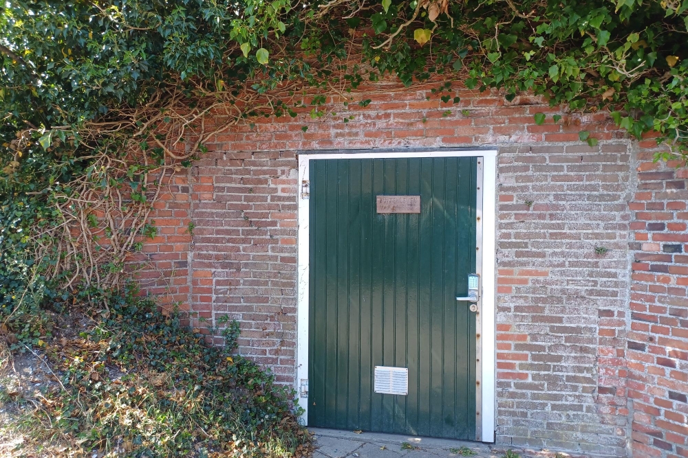W.N. 9 M - FA Garage #1