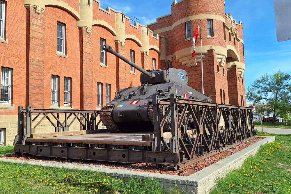 M4A2(76)W Sherman Tank 