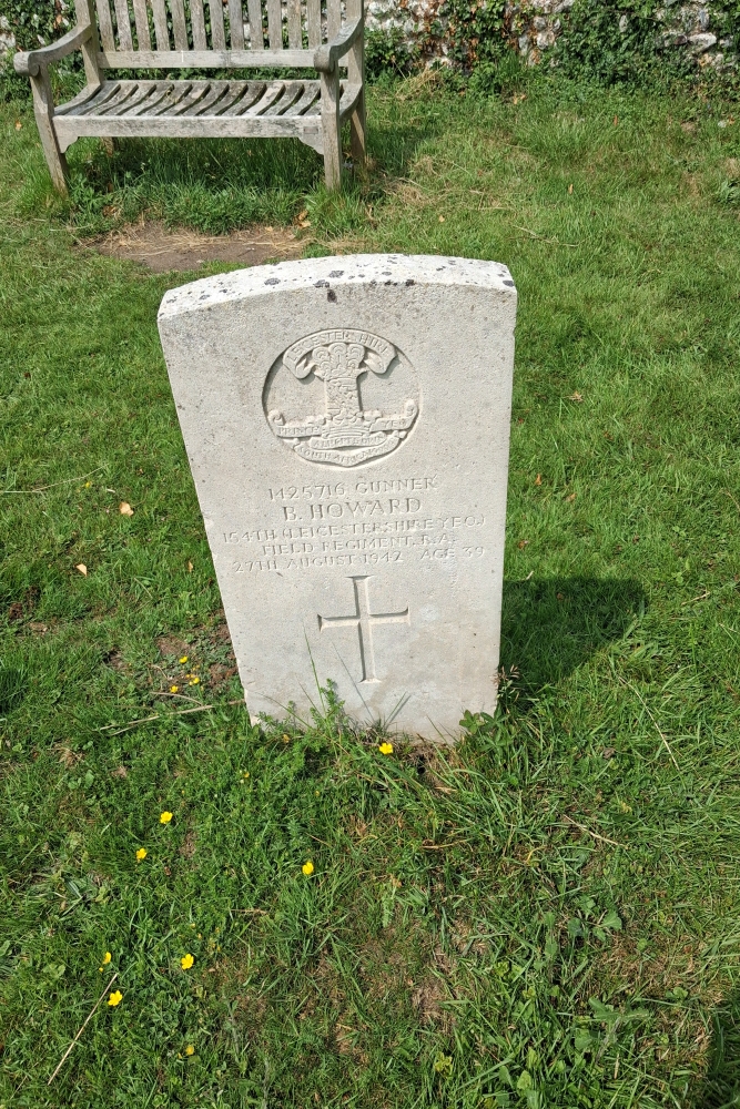 Oorlogsgraf van het Gemenebest St. Botolph Churchyard #1