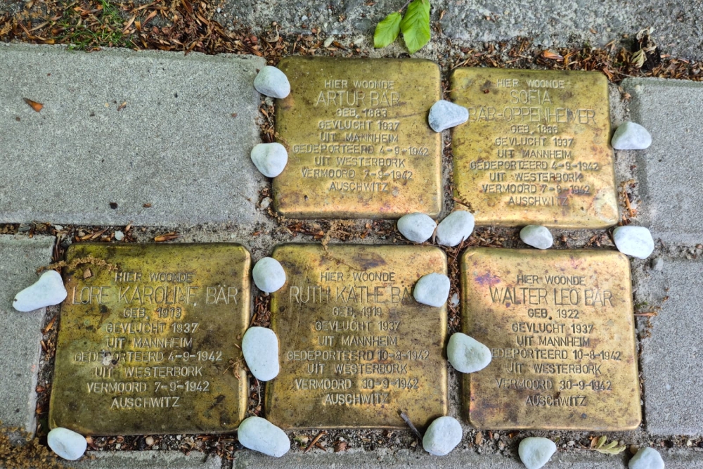 Stumbling Stones Van Ostadelaan 15