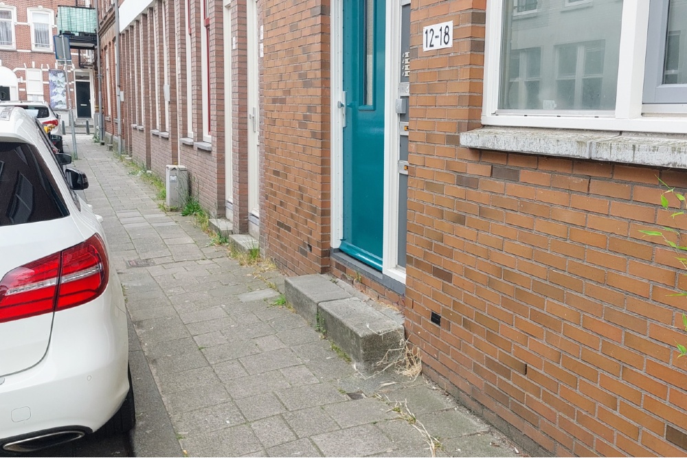 Stolpersteine Van der Hilststraat 12a #3