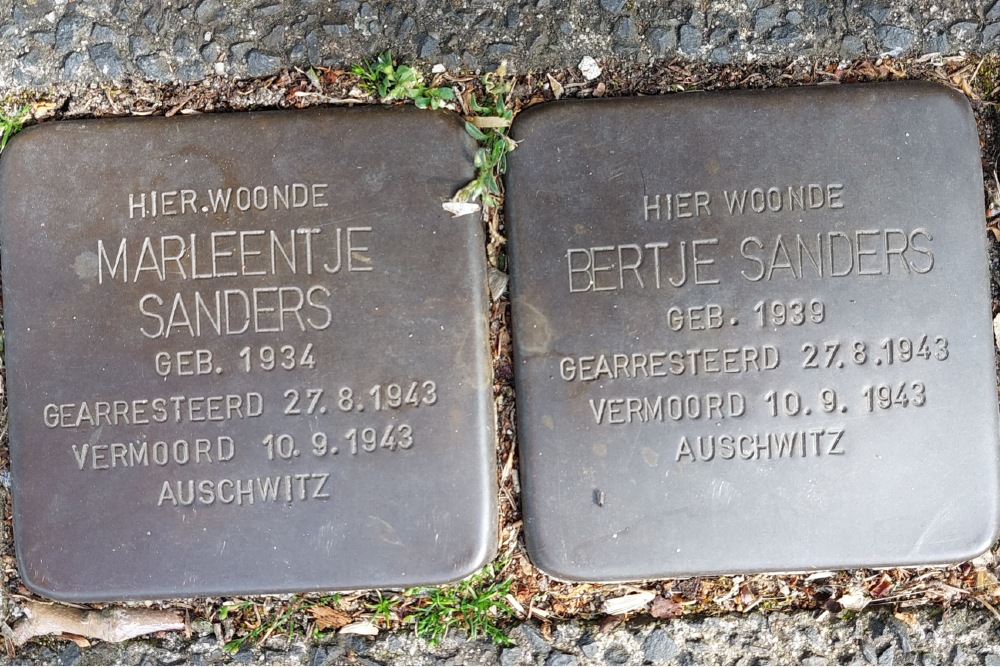 Stolpersteine Hugo de Grootstraat 70 #4