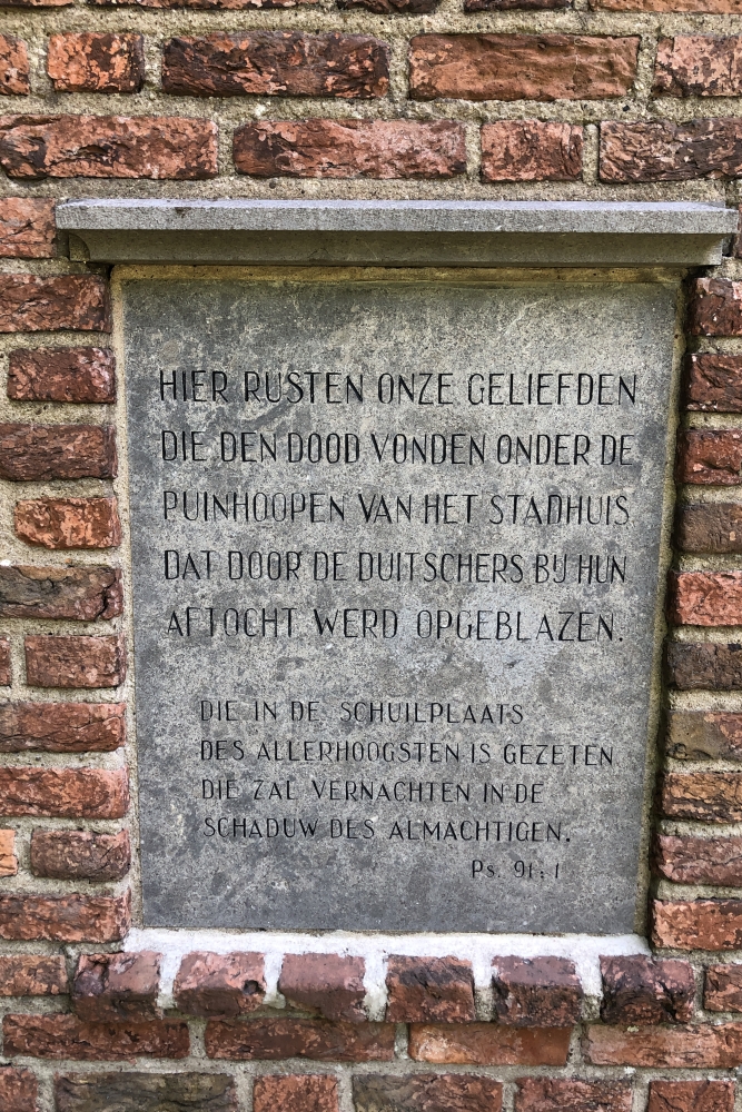 Gezamenlijk Graf Burgerslachtoffers Heusden #2