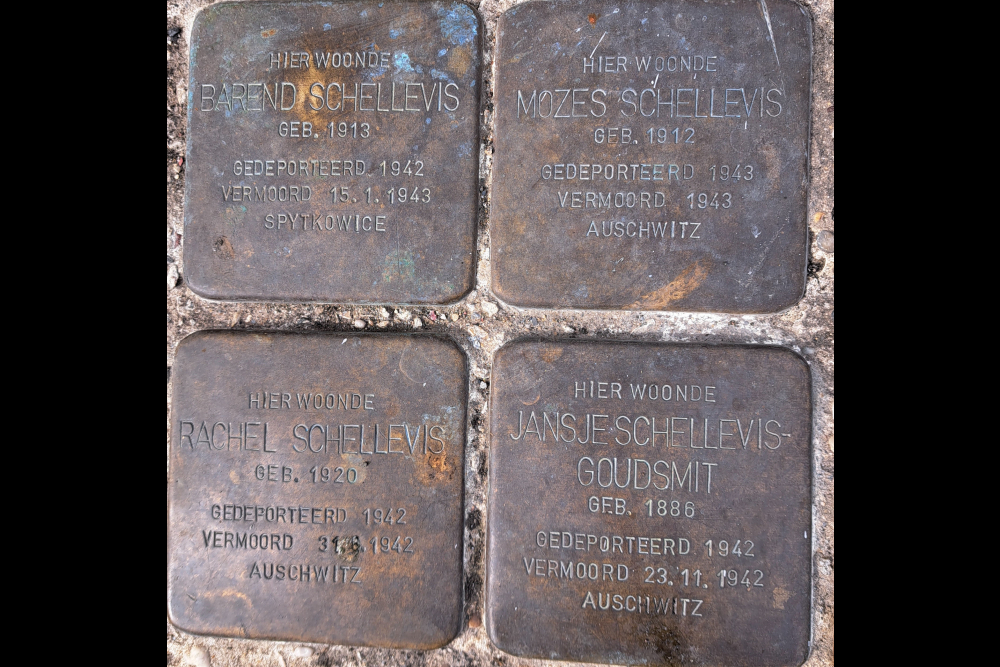 Stumbling Stones Paradijsstraat 2 