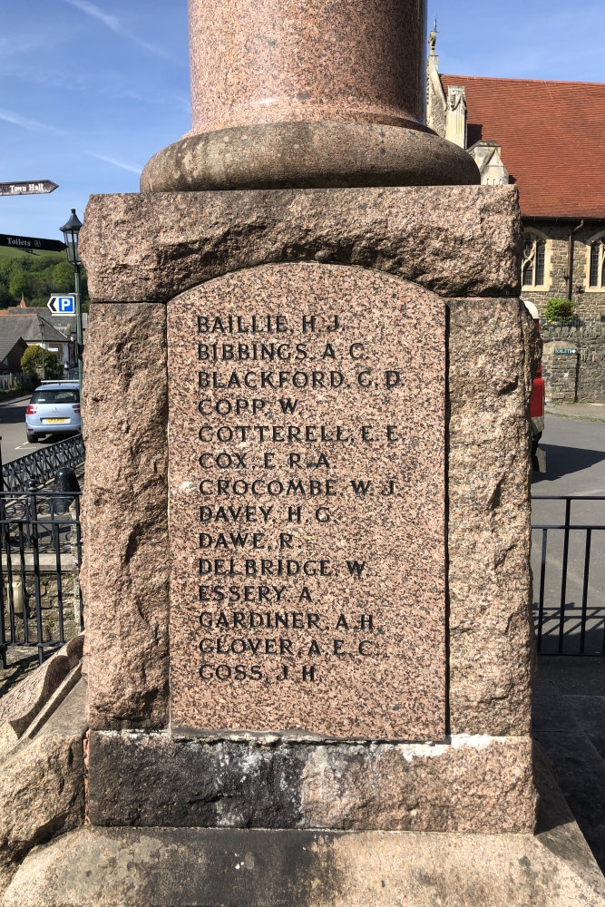 Oorlogsmonument Lynton #3