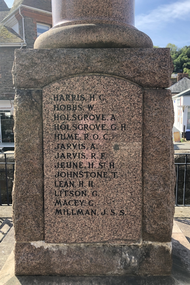 Oorlogsmonument Lynton #5