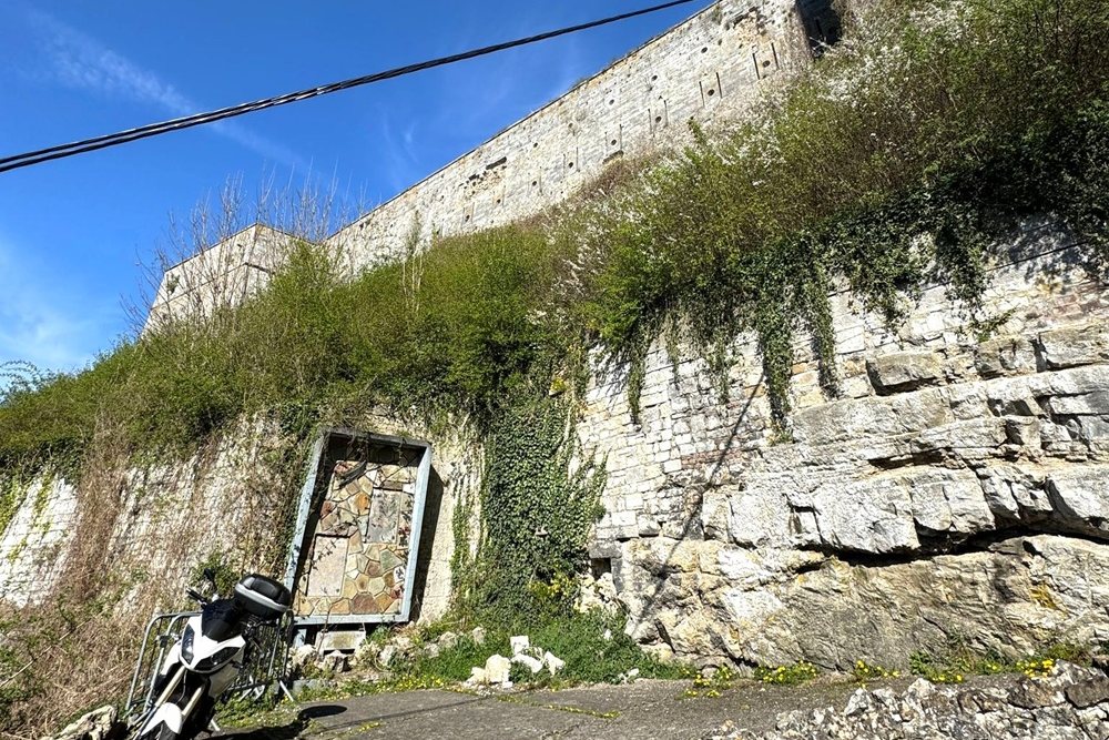 Memorial to the Dead of the Citadel Huy
