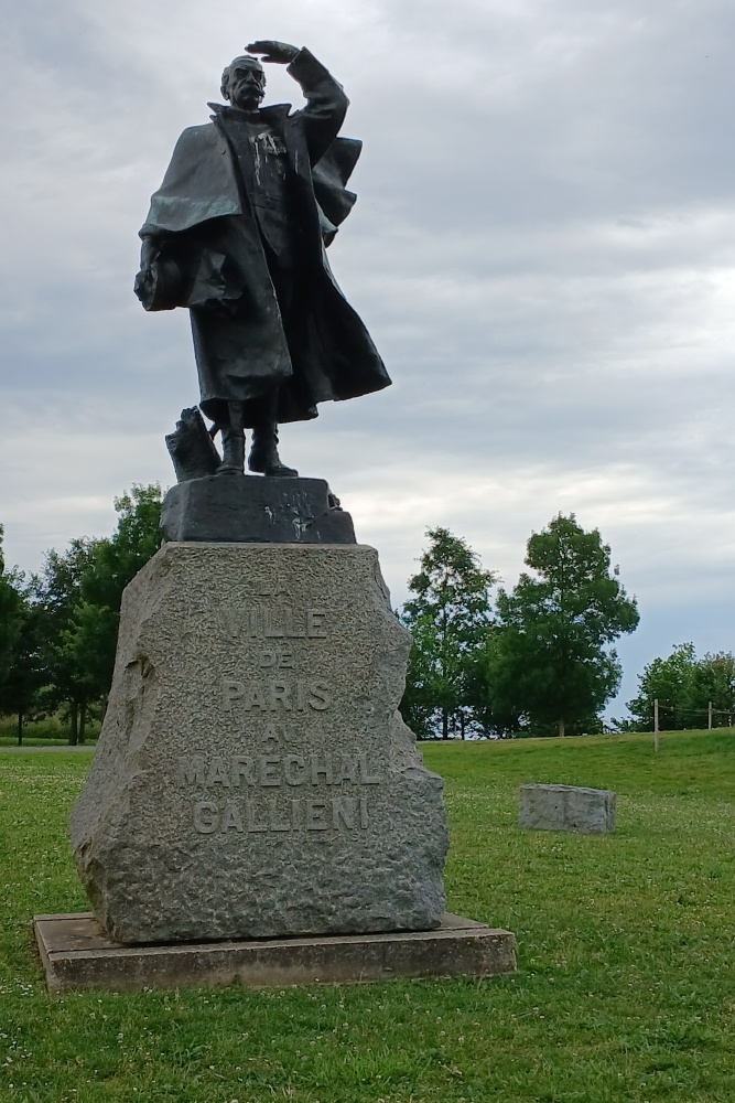 Monument Joseph Gallieni Meaux #2