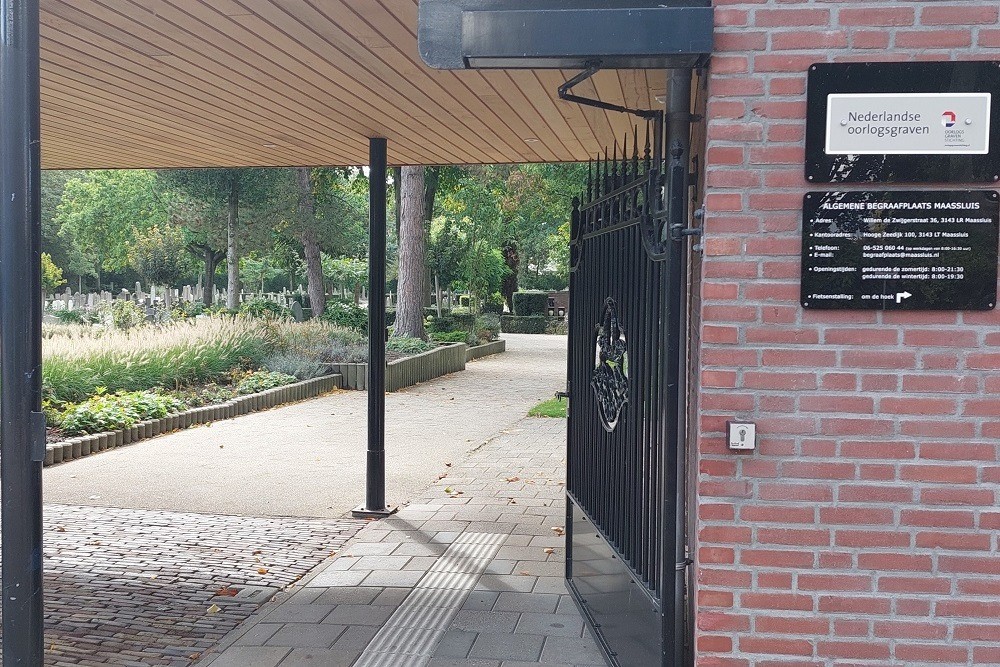Dutch War Graves Maassluis #2