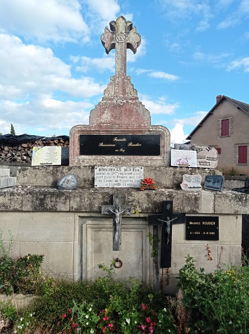 Franse Oorlogsgraven Begraafplaats Coubjours #3