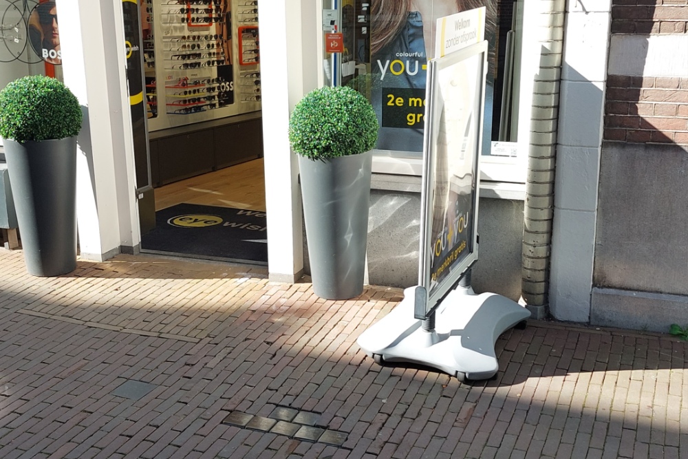 Stolpersteine Nobelstraat 10 #5