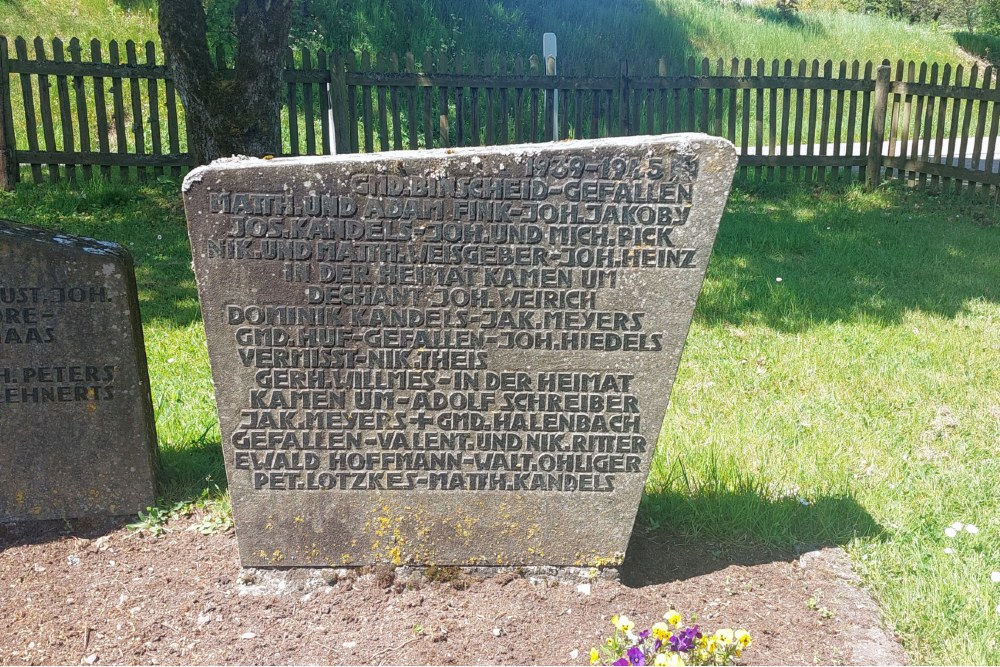 War Memorial  Binscheid #2