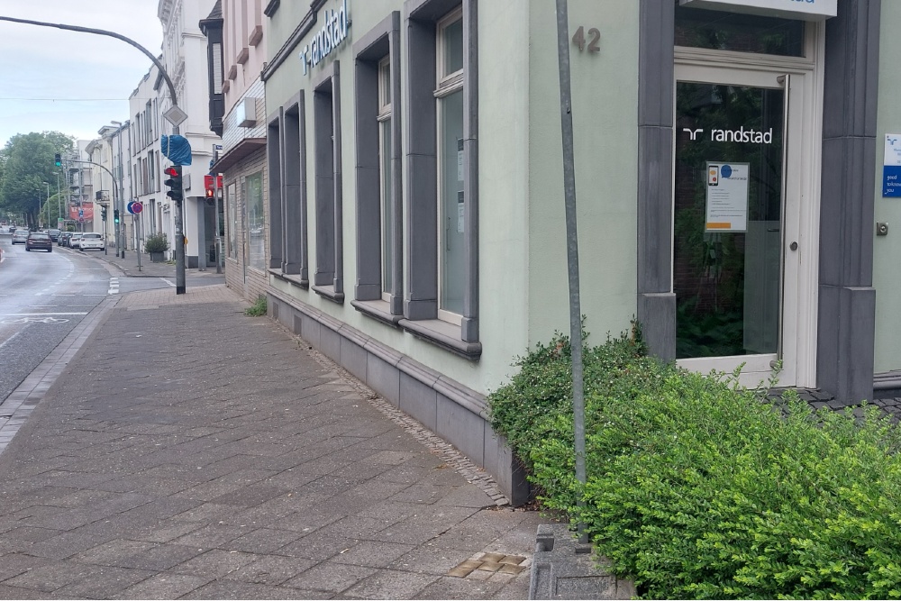 Stolpersteine Kavarinerstraße 42 #7