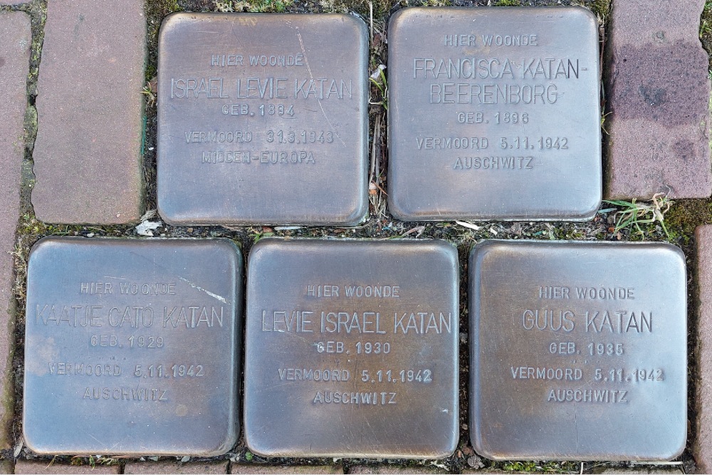 Stolpersteine Voorstraat 42 #5