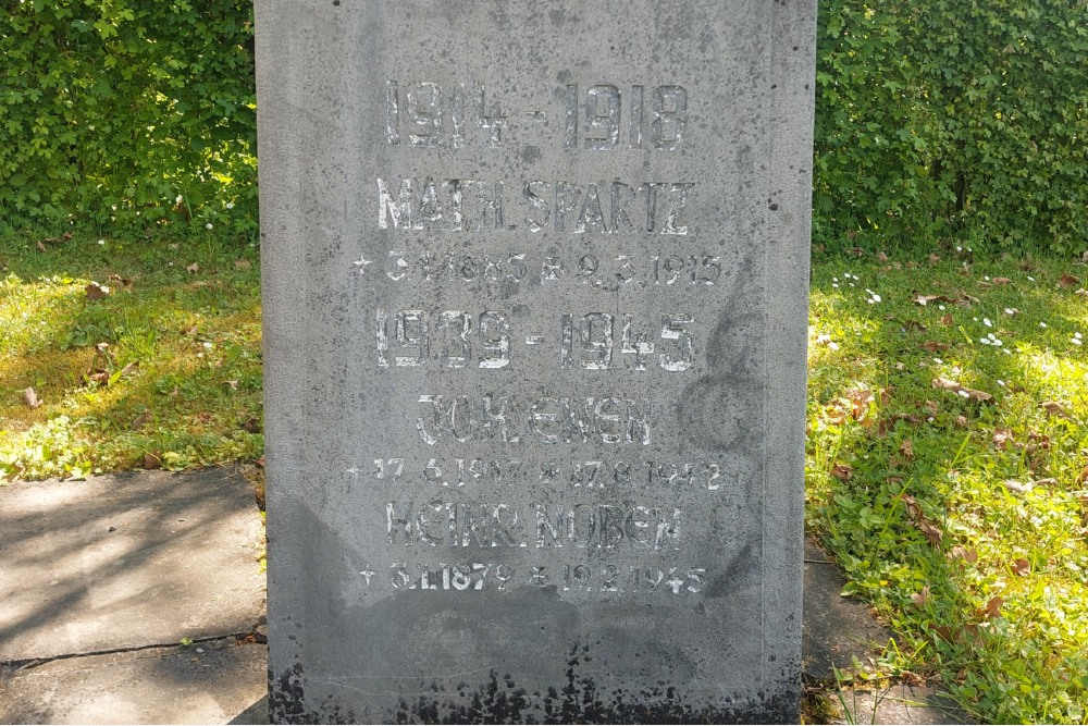Oorlogsmonument Enzen #2