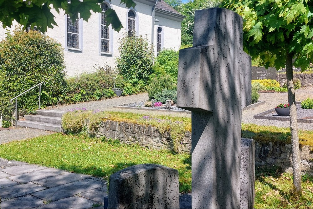 Oorlogsmonument Enzen #4