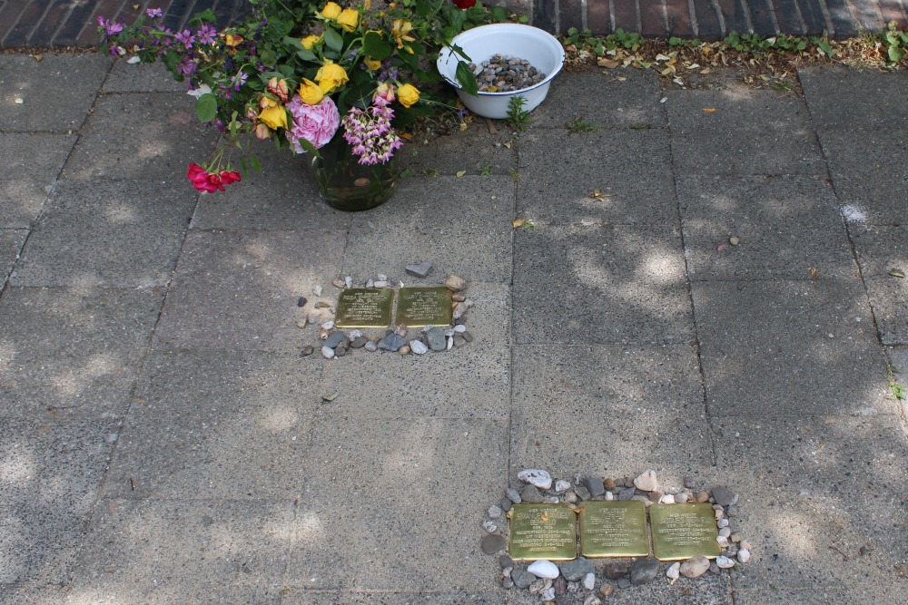 Stumbling Stones Bilderdijkstraat 15bis